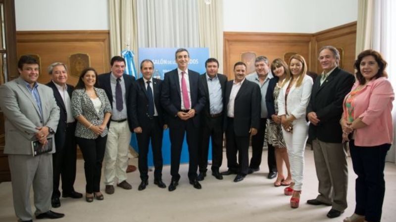 Randazzo arma sus cuadros para las PASO en Catamarca y La Rioja