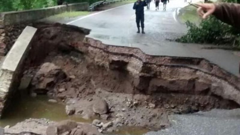 Ruta nacional 9, cortada entre Jesús María y Sinsacate