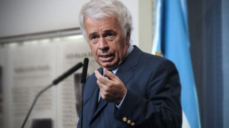 Para De la Sota, "un tsunami cayó del cielo"