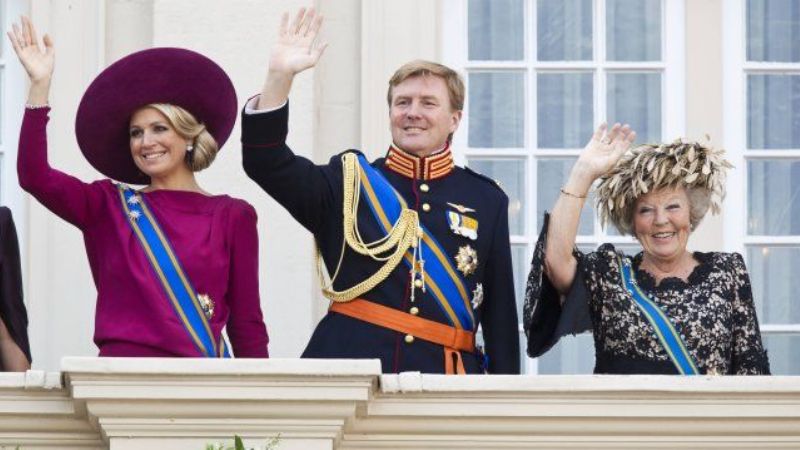 ¿Cuánto ganan los reyes en Europa?