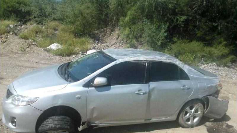 Familia de Buenos Aires volcó cerca de Pirquitas