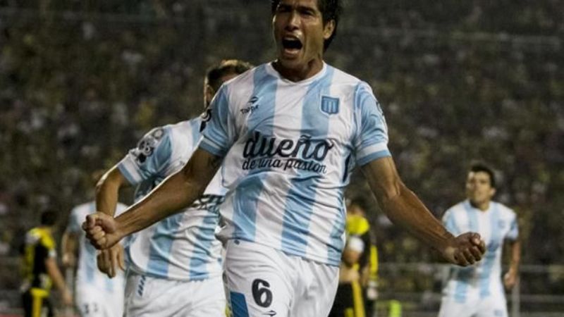 Racing, con un Bou imparable, armó una fiesta de goles en Venezuela