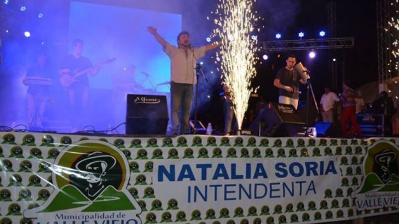 Una multitud vivió la fiesta del Carnaval en Valle Viejo