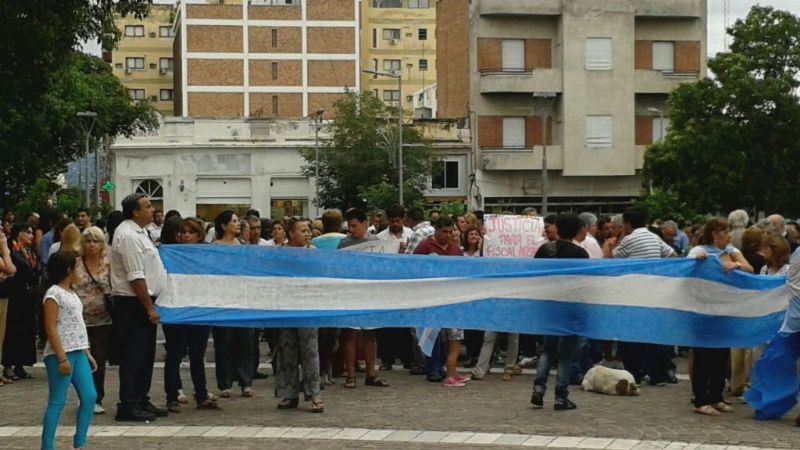 Fiscales y dirigentes radicales en la Marcha del Silencio