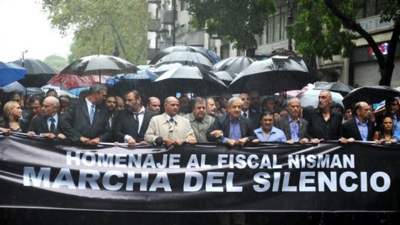 Con apoyo de la oposición, se cumplió la marcha de los fiscales