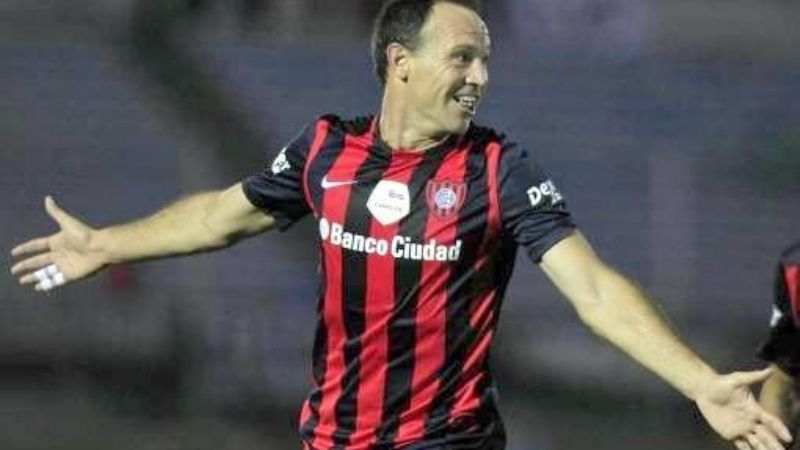 San Lorenzo fue una ráfaga y en los 10 minutos finales lo dio vuelta