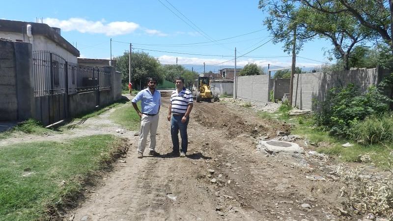 Arreglan calles en el norte de la ciudad