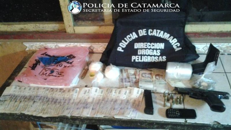 Desbaratan un punto de venta de Drogas en el Norte de la Capital