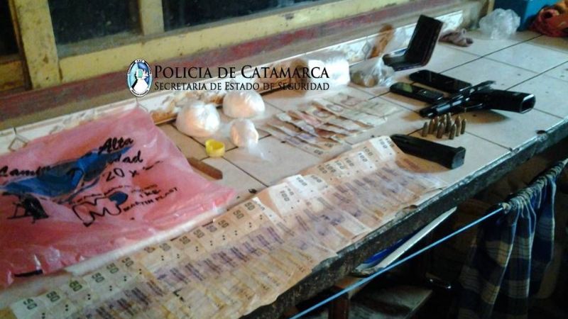 Desbaratan un punto de venta de Drogas en el Norte de la Capital