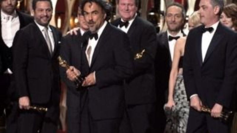 Ganó "Birdman" y dos argentinos se llevaron su Oscar al mejor Guión
