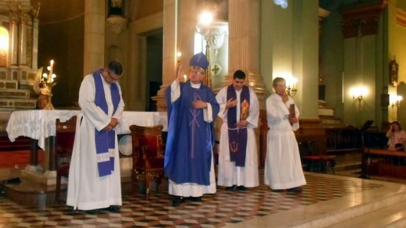 Vía Crucis  por calles de la ciudad