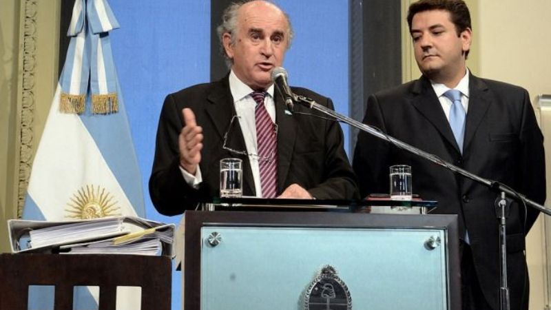 El Ejecutivo denunció a Stiuso por "contrabando"