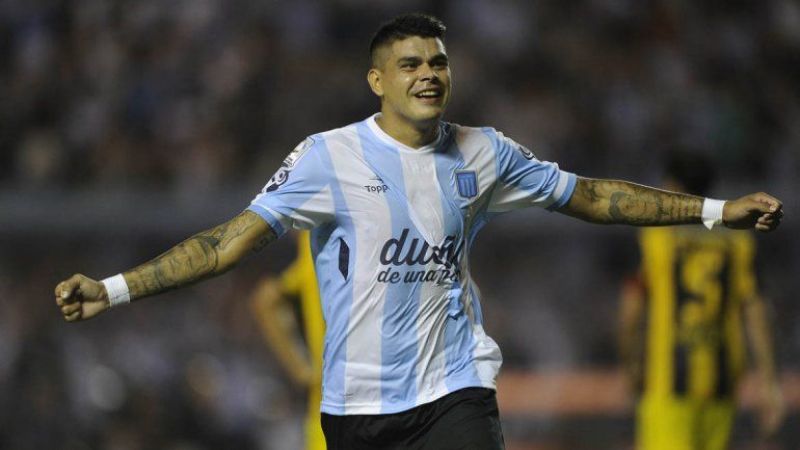Otro triplete de Bou para otra goleada de Racing en la Copa