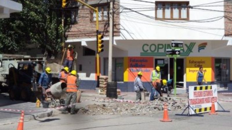 Intensifican plan de bacheo
