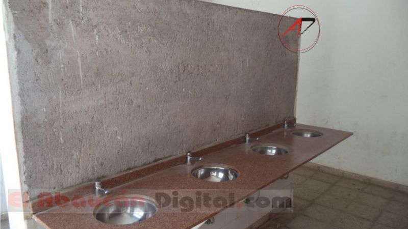 Dañaron baños públicos en la plaza de Fiambalá