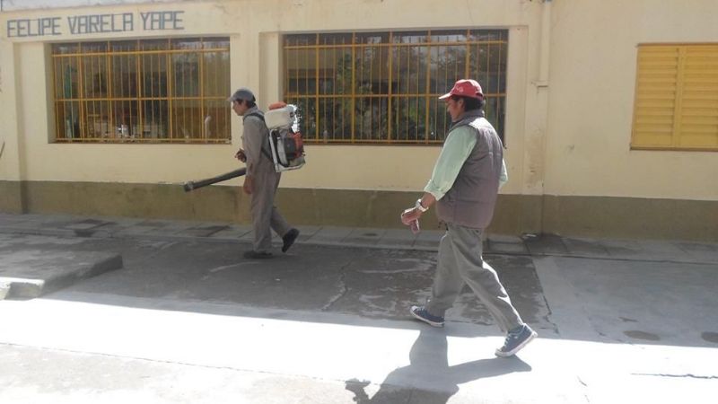 El municipio de San José colabora en la desinfección de escuelas