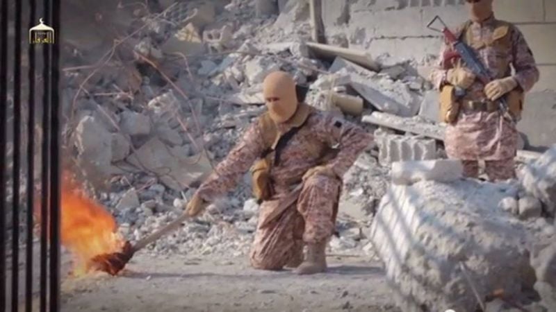 El Estado Islámico quemó vivo al piloto jordano que tenía capturado