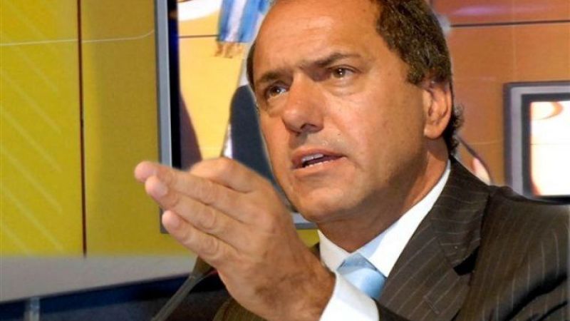 Scioli criticó a la oposición por no debatir las reformas en Inteligencia