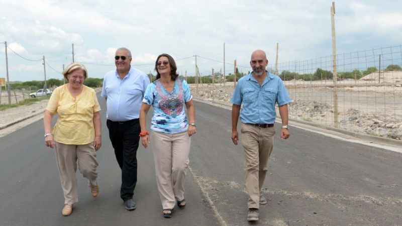 Lucía recorrió obras en el norte y sur capitalino