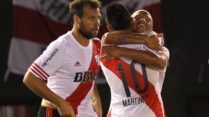 River venció 1-0 a San Lorenzo en la primera final por la Recopa