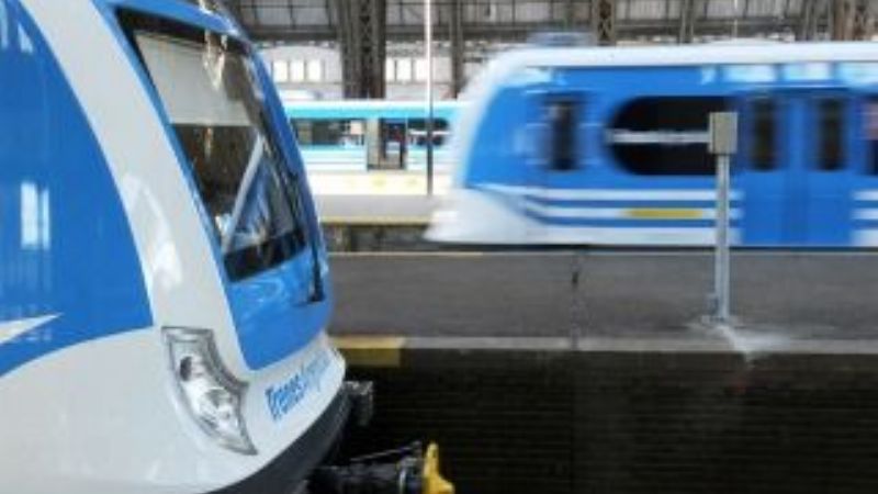 La Jefa de Estado anunció la estatización de los ferrocarriles
