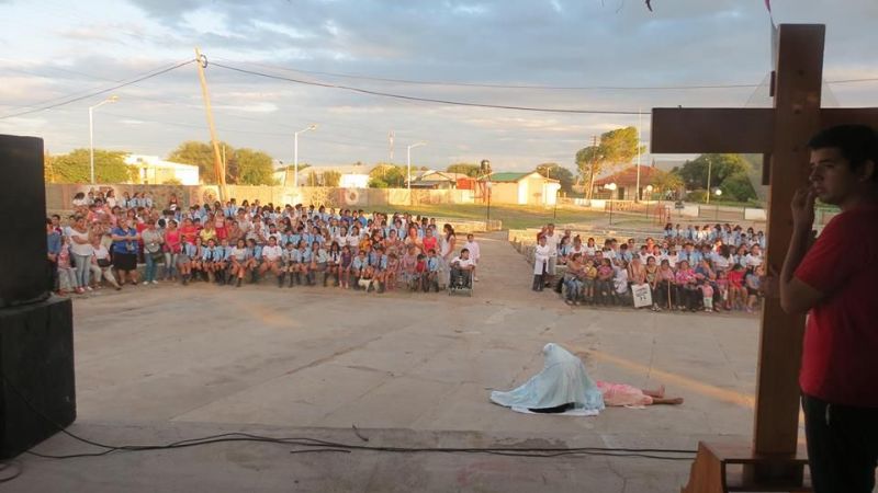 La Cruz bendecida por el Papa Francisco recorrió el Este catamarqueño