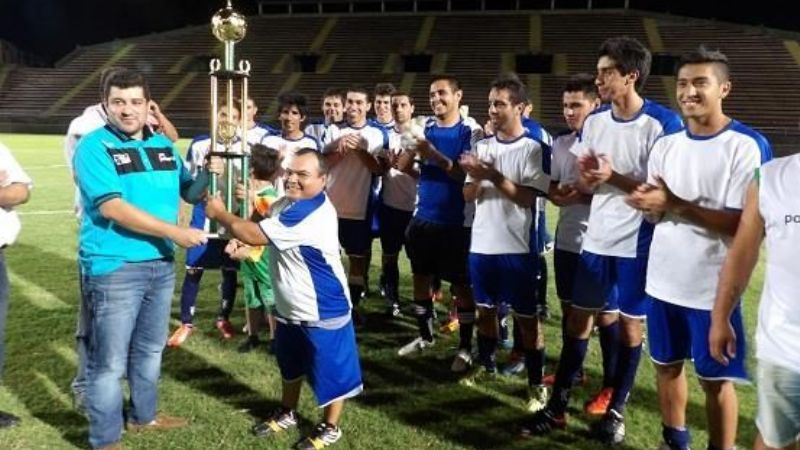 Las Chacras goleó 5-1 a Capital en el “amistosos solidario”