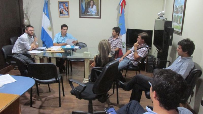 Apertura de sobres para equipamiento destinado al nuevo hospital de Andalgalá