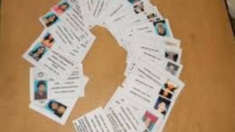 No reciben más documentación para carnets estudiantil