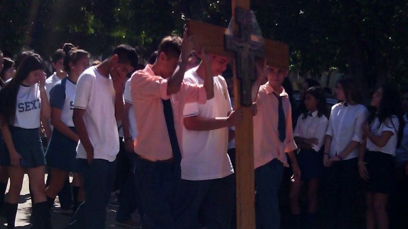 La Cruz de San Damián, con estudiantes chacareros