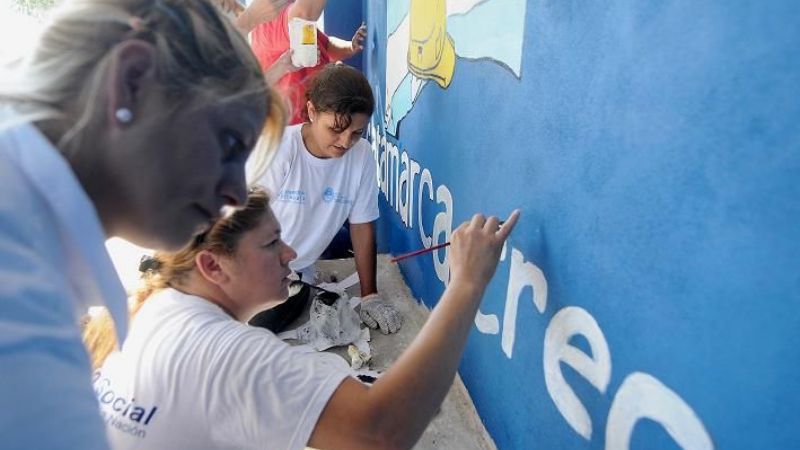 “Argentina Trabaja” inauguró refugio para pasajeros en Valle Viejo