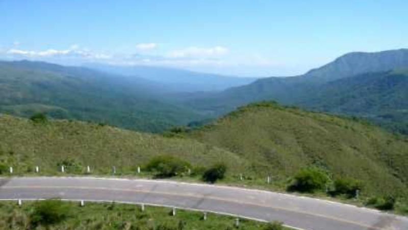 Mantienen las recomendaciones de transitar con precaución