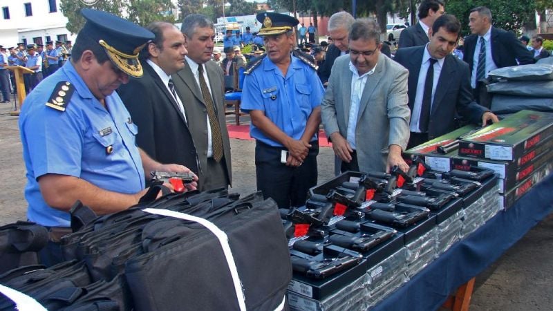 Nuevo equipamiento, armamento y unidades móviles para la Policía de Catamarca
