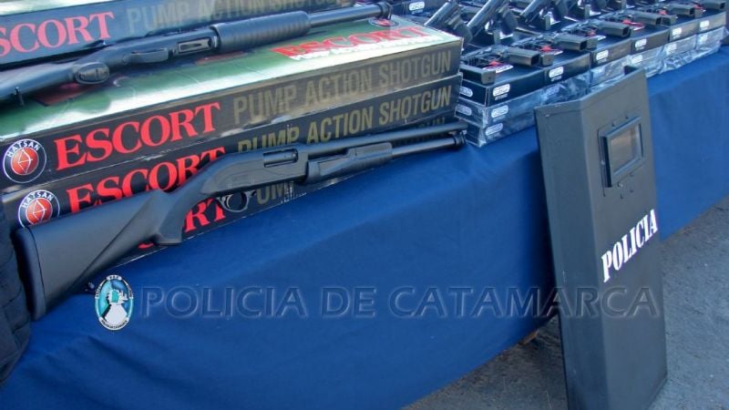 Nuevo equipamiento, armamento y unidades móviles para la Policía de Catamarca