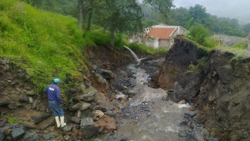 Se restableció el servicio de agua potable en Aconquija