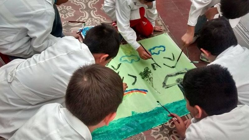 Los chicos, atrapados por el arte y sus musas