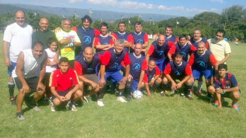 Cal y arena para Arquitectos: lo “bajaron” de Única y goleó en Maxi