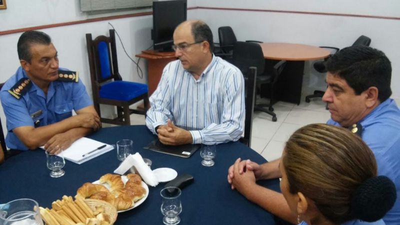 Horas decisivas en la interna Gutiérrez-Denett