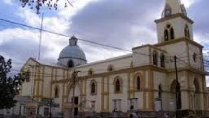 Según Pachado, la Nación reconstruirá el templo