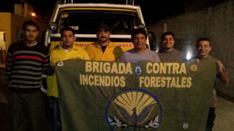 Brigadistas catamarqueños brindan ayuda en Chile