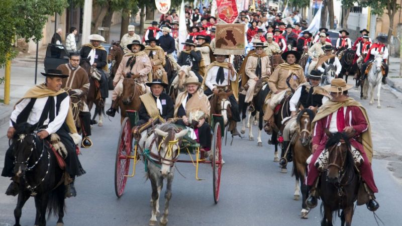 Presentan las “Fiestas Marianas” en Buenos Aires