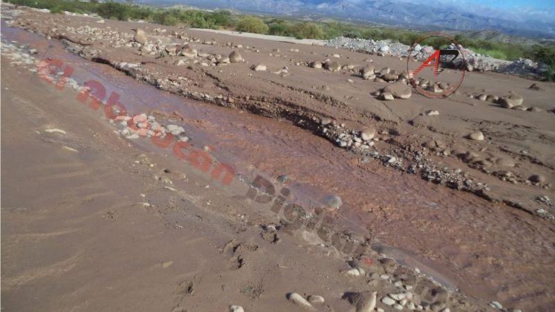 Pobladores y escuelas del norte de Fiambalá consumirían agua de creciente