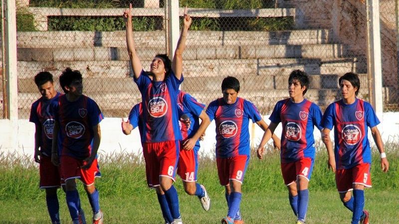 San Martín de Recreo “copó” V. Viejo y venció a Obreros