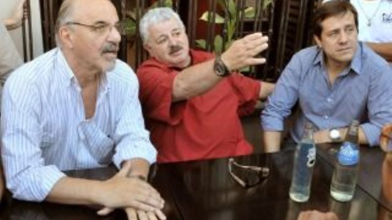 "Tití" Fernández se mostró con Recalde en Buenos Aires