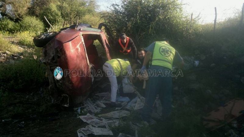 Santiagueño que volcó con auto robado mintió sobre su identidad