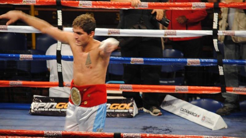 “El Zurdo” Barrionuevo campeón argentino interino de los Welter
