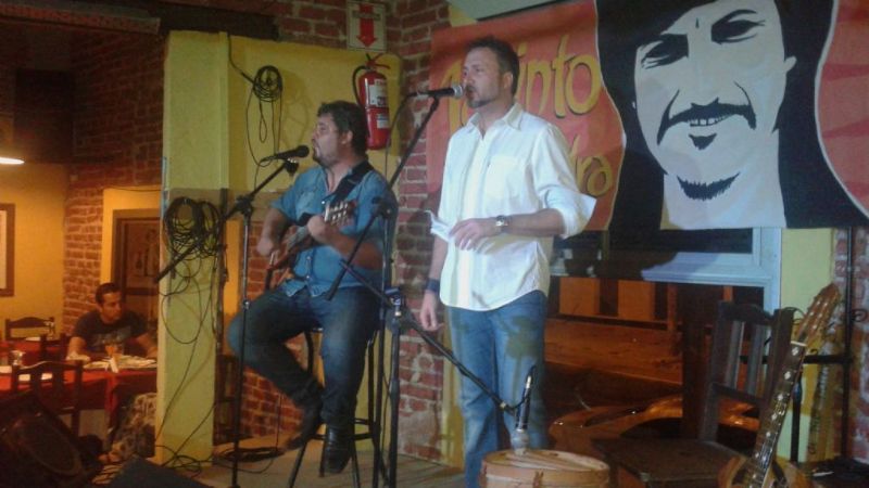 Calu celebró con actuaciones en Córdoba sus tres años como grupo