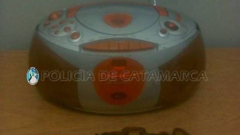 Policías atraparon a ladrón pero fueron linchados