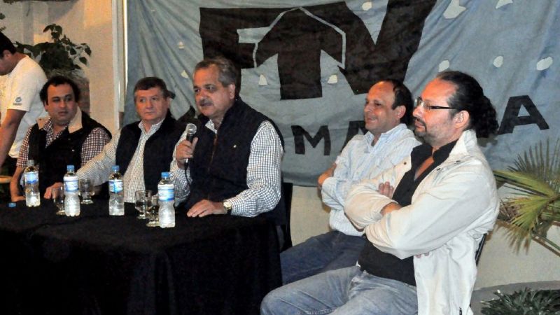 Movimientos sociales del FPV apoyan a Corpacci y piden espacios