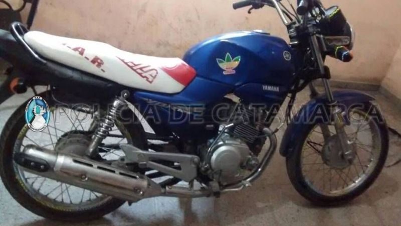 Tres aprehendidos y cuatro demorados en Los Altos por el robo de una moto